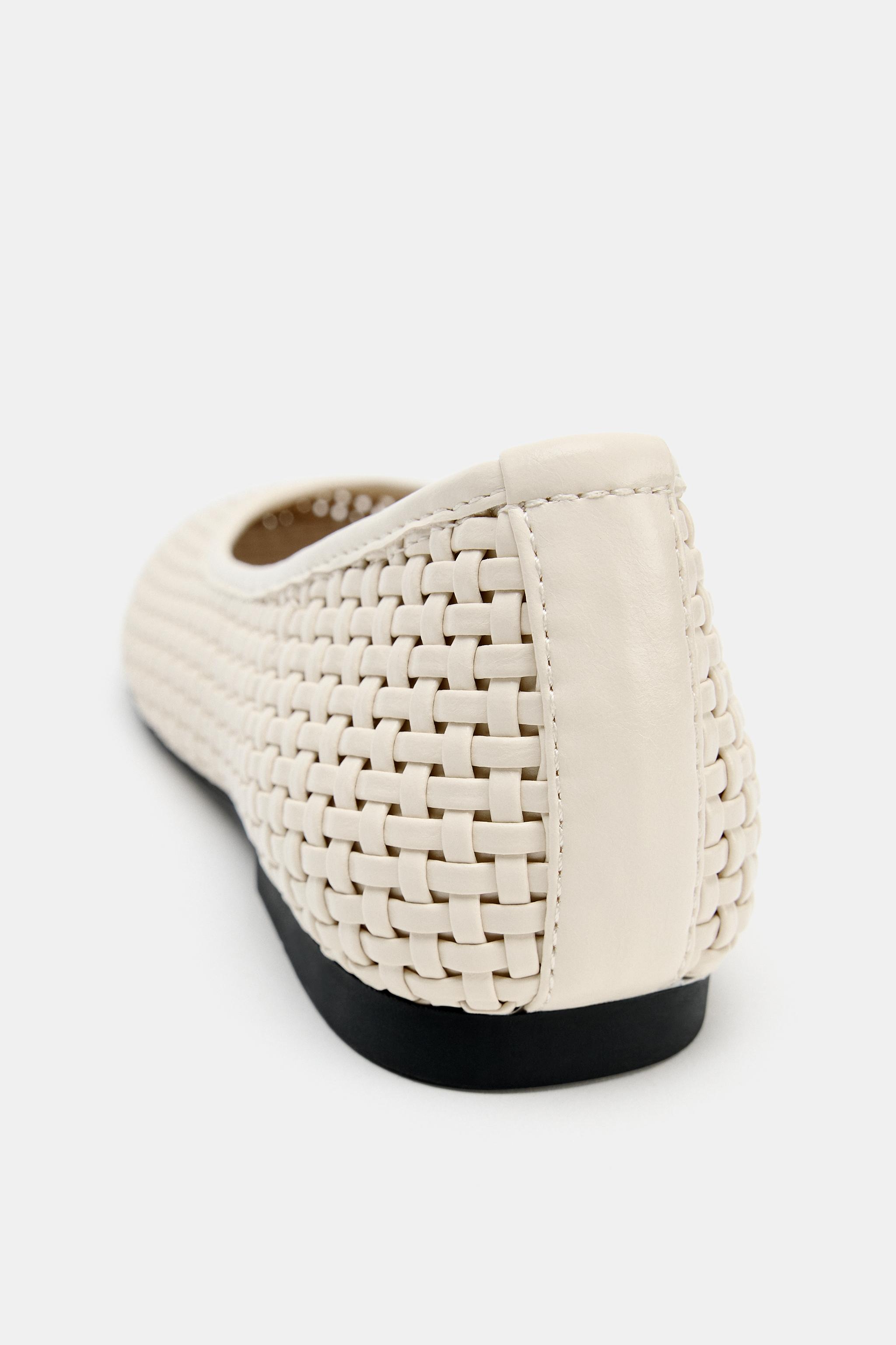 BALLERINES EN TISSU TRESSÉ